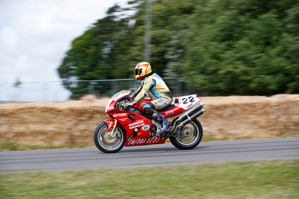 Honda RC45  - Entrant: Colin Morris - 2022 Goodwood Festival of Speed