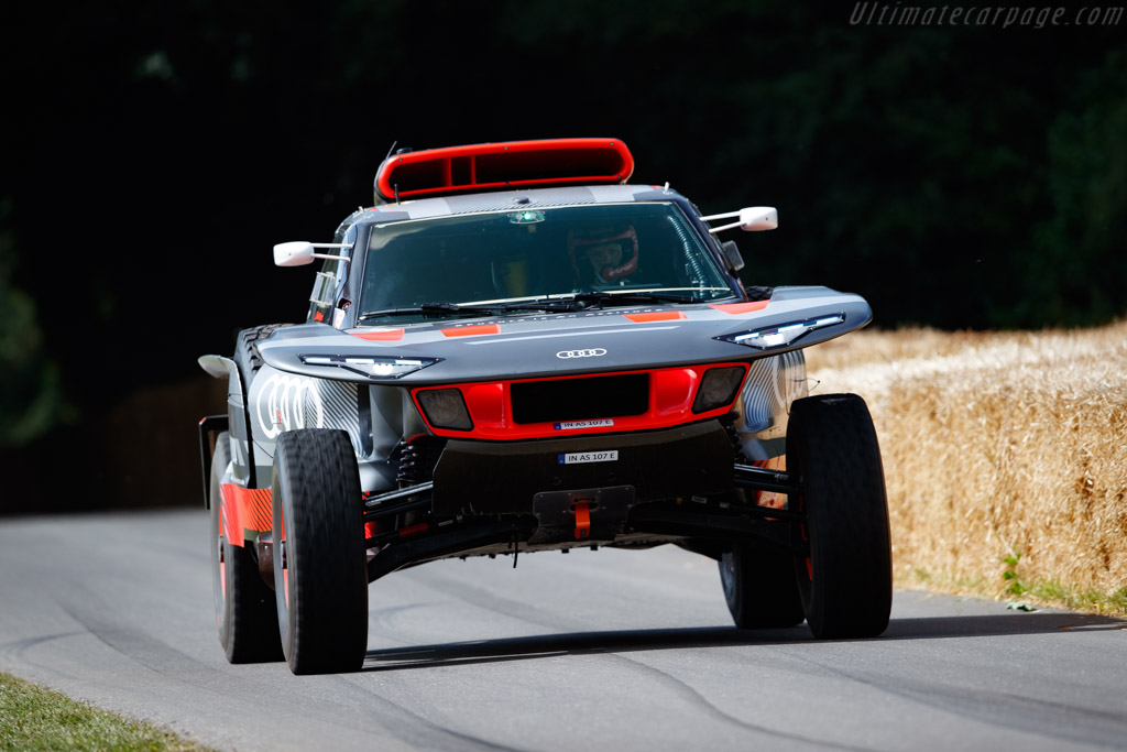 Audi RS Q e-tron Dakar Rallye  - Entrant: Audi Sport - Driver: Rinaldo Capello  - 2023 Goodwood Festival of Speed
