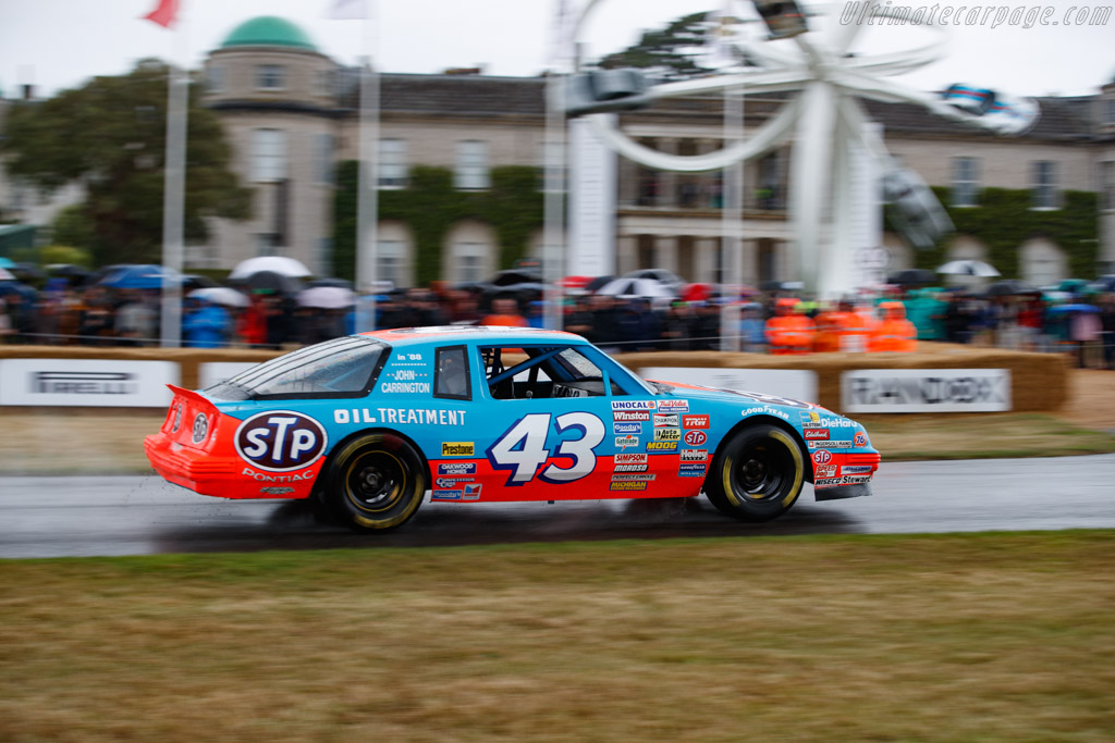 Pontiac Grand Prix 2+2  - Entrant: Richard Petty - 2023 Goodwood Festival of Speed