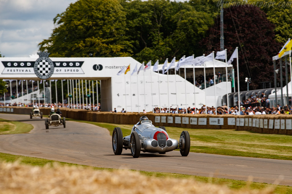 Mercedes-Benz W125  - Entrant: Vesta Auriga Collection - Driver: Ben Collings / Gareth Graham - 2024 Goodwood Festival of Speed