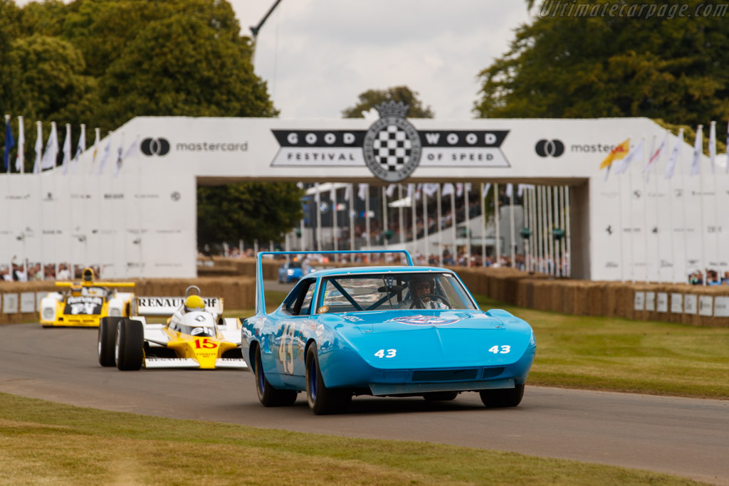 Plymouth Superbird  - Entrant: Kyle Petty - Driver: Kyle Petty / Richard Petty - 2024 Goodwood Festival of Speed