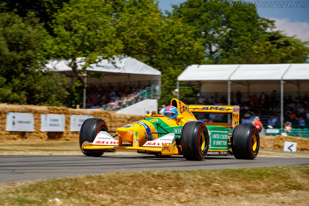Benetton B192 Ford - Chassis: B192-08 - Entrant: THE FORCE - Driver: Lorina McLaughlin - 2025 Goodwood Festival of Speed