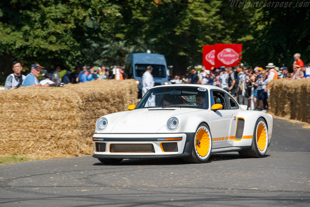Porsche 911 Reimagined by Singer  - Entrant: Singer - 2025 Goodwood Festival of Speed