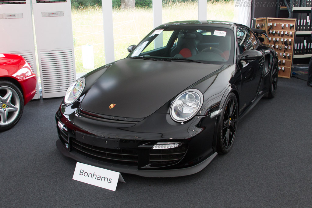Porsche 911 GT2 RS Coupe - Chassis: WP0ZZZ99ZBS776186  - 2017 Goodwood Festival of Speed