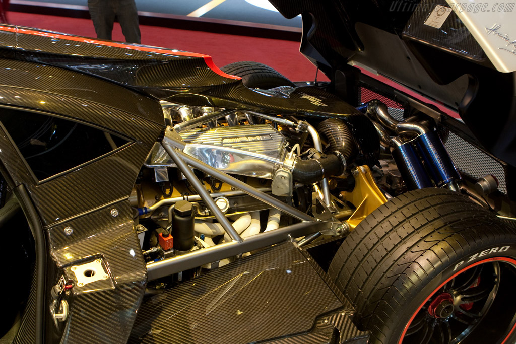 Pagani Zonda Cinque   - 2009 Geneva International Motor Show