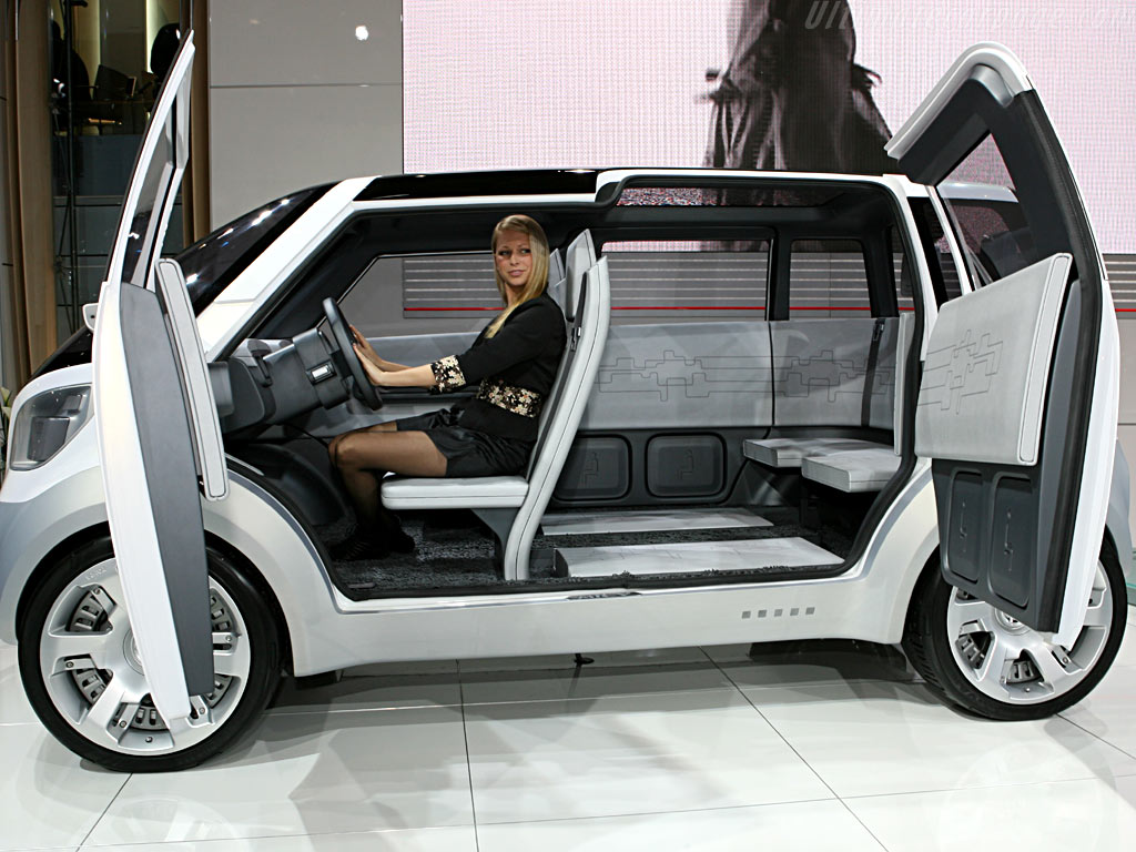 Mitsubishi Concept EZ-MIEV   - 2006 Geneva International Motor Show
