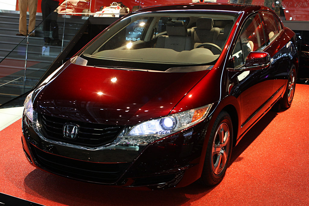 Honda FCX Clarity Concept   - 2008 Geneva International Motor Show