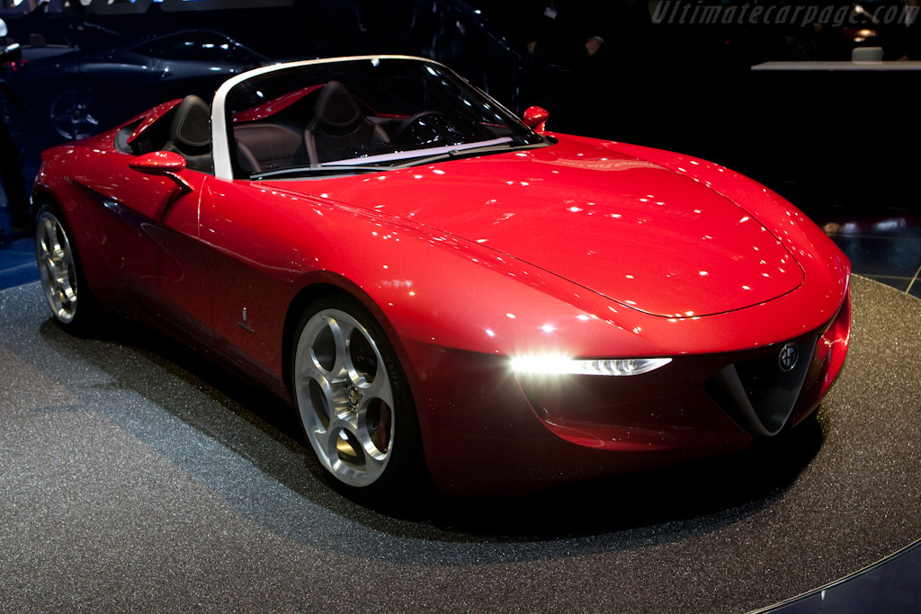 Alfa Romeo 2uettottanta Pininfarina Spyder   - 2010 Geneva International Motor Show
