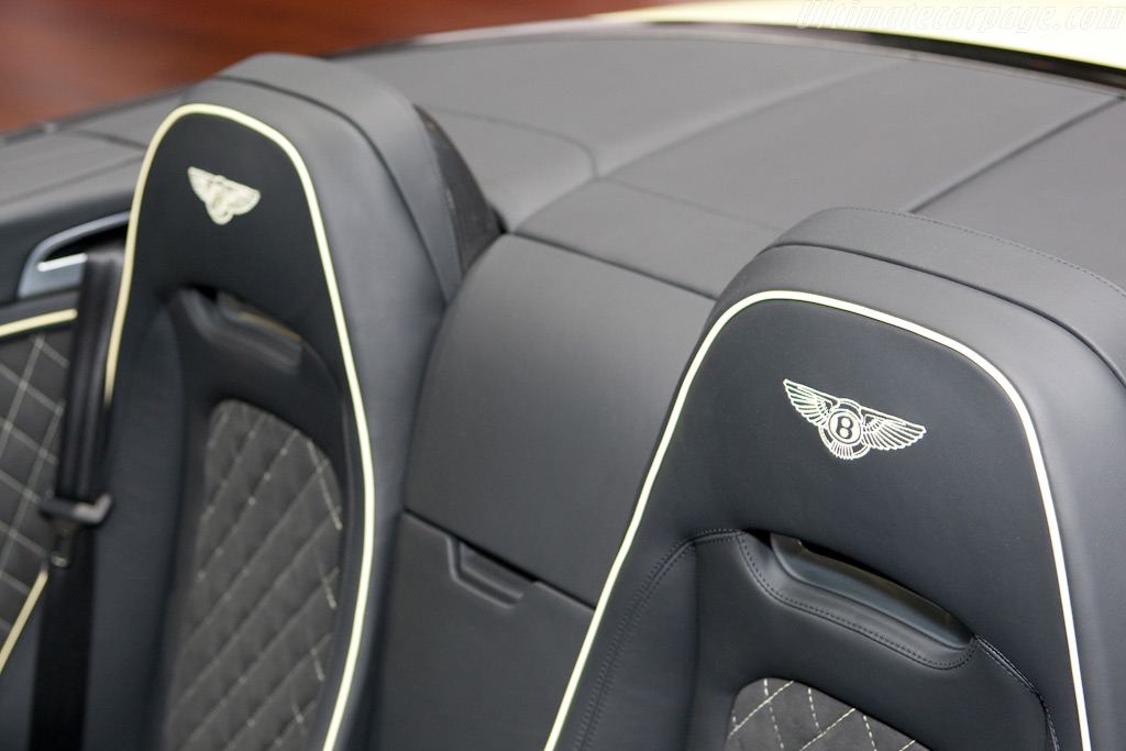 Bentley Continental Supersports Convertible   - 2010 Geneva International Motor Show