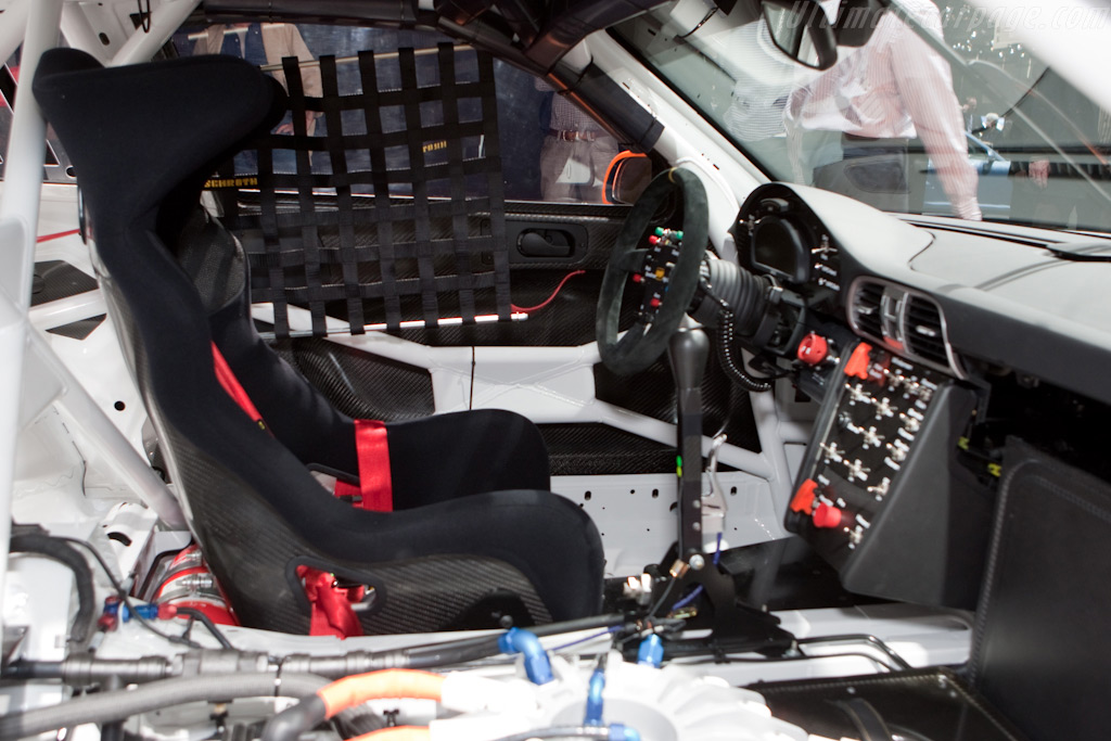 Porsche 997 GT3 R Hybrid   - 2010 Geneva International Motor Show
