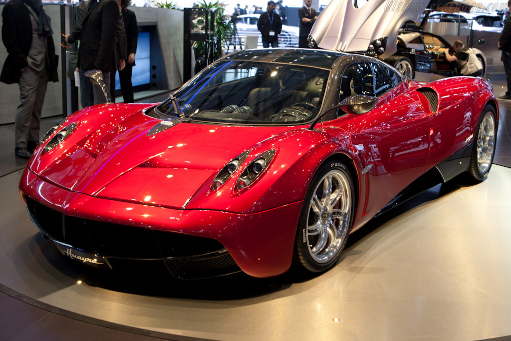 Pagani Huayra   - 2011 Geneva International Motor Show