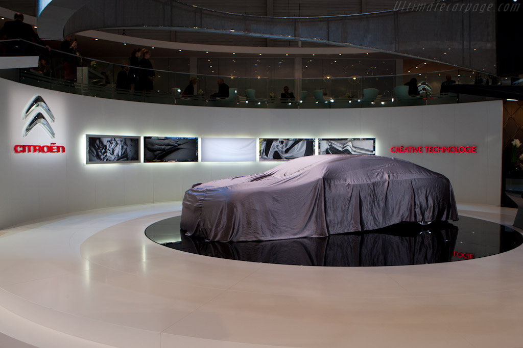 Under Cover   - 2011 Geneva International Motor Show