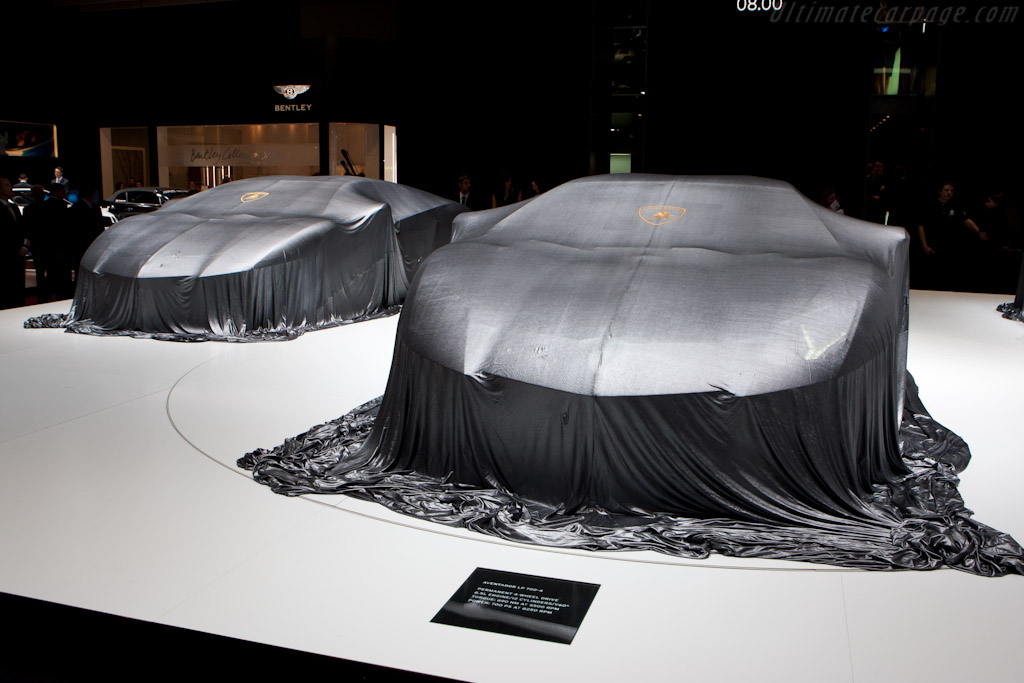Under Cover   - 2011 Geneva International Motor Show