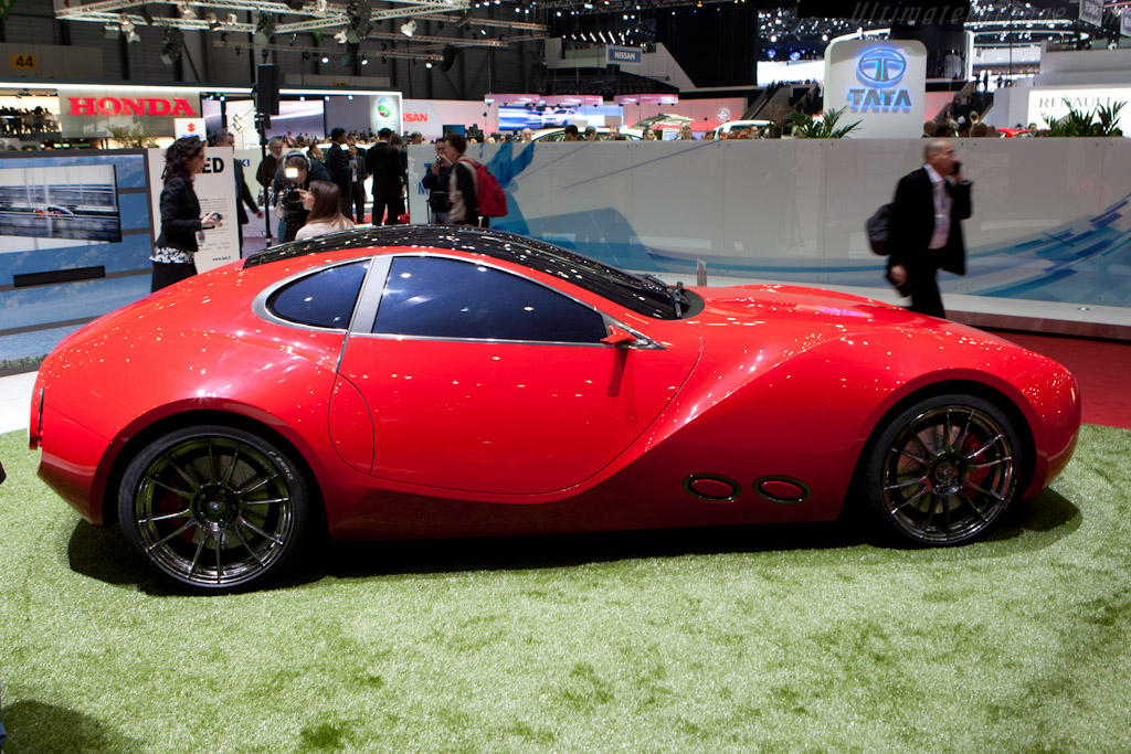 IED Cisitilia 202 E   - 2012 Geneva International Motor Show