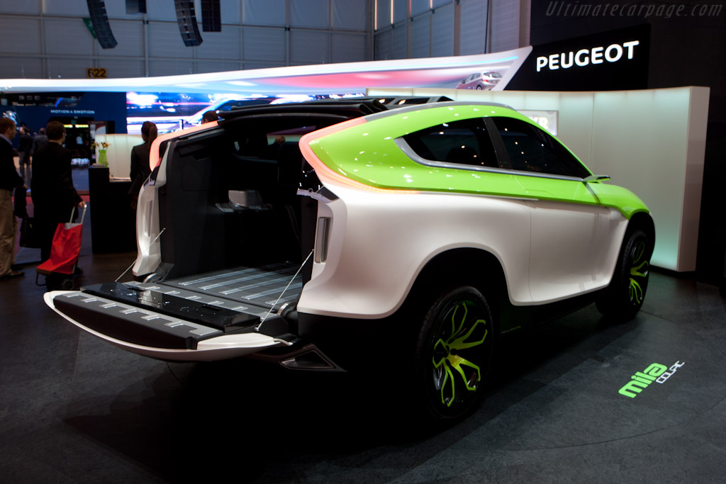 Mila Coupic   - 2012 Geneva International Motor Show