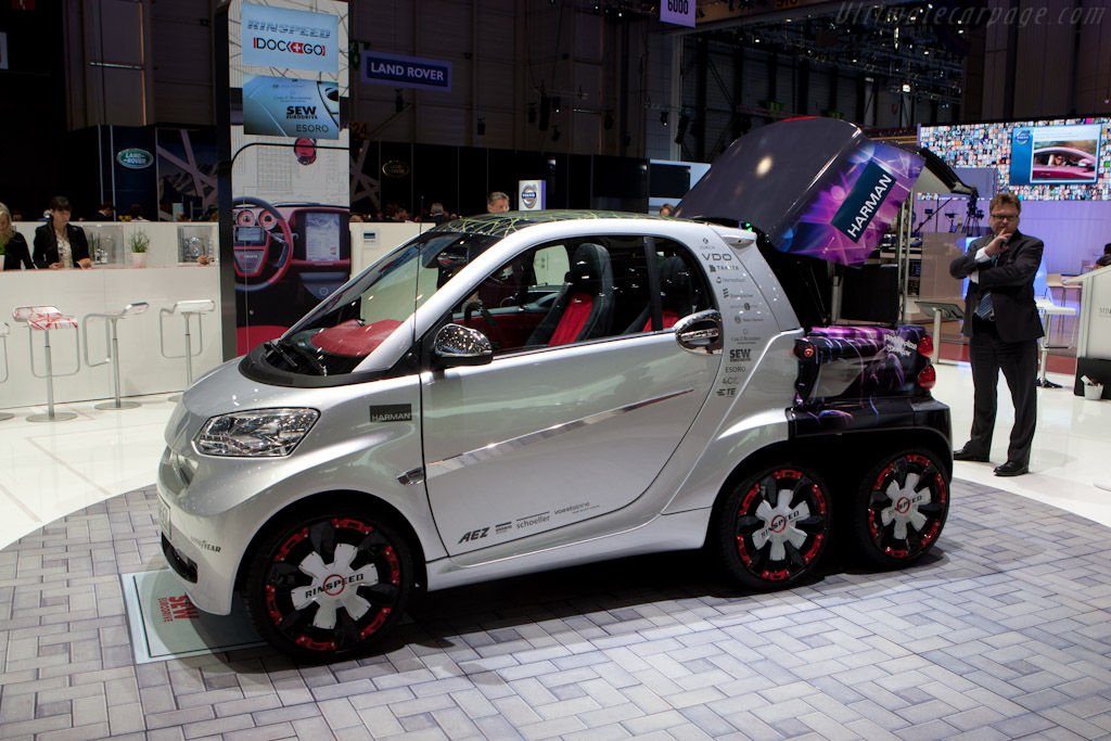 Rinspeed Dock+Go Concept   - 2012 Geneva International Motor Show
