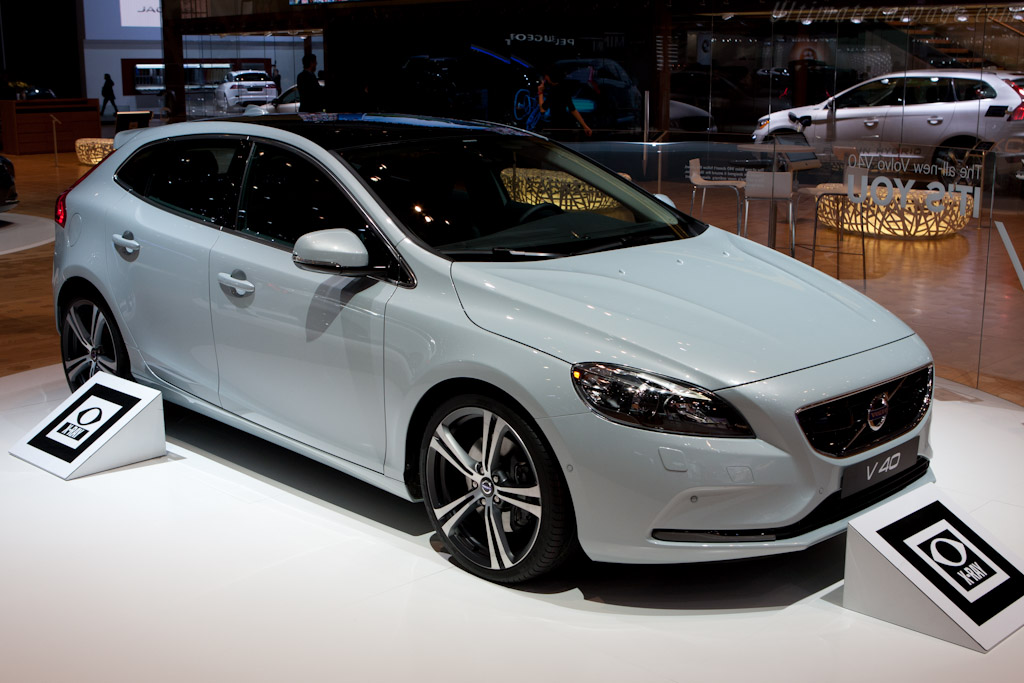 Volvo V40   - 2012 Geneva International Motor Show