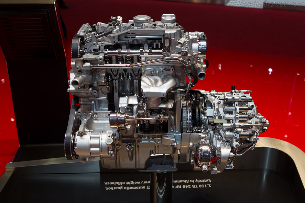 Alfa Romeo 4C   - 2013 Geneva International Motor Show