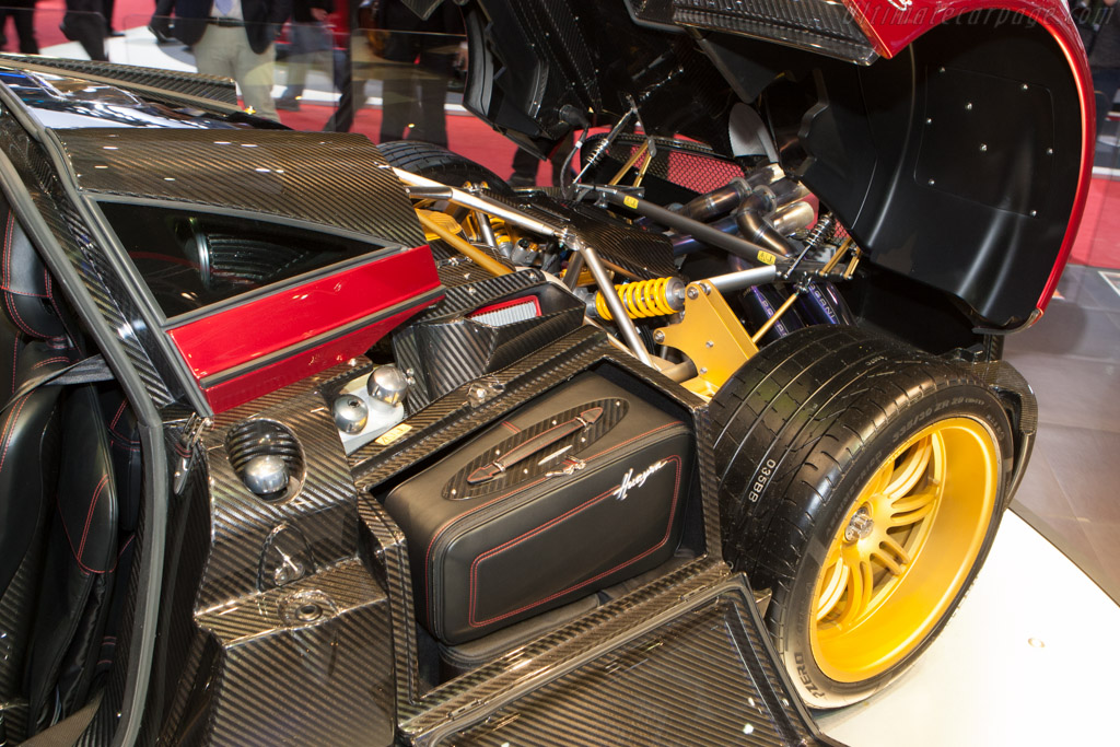 Pagani Huayra - Chassis: ZA9H11EAYYSF76007  - 2013 Geneva International Motor Show