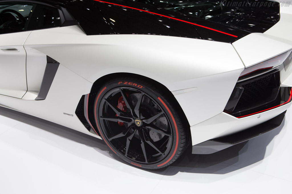 Lamborghini Aventador LP700-4 Pirelli Edition   - 2015 Geneva International Motor Show