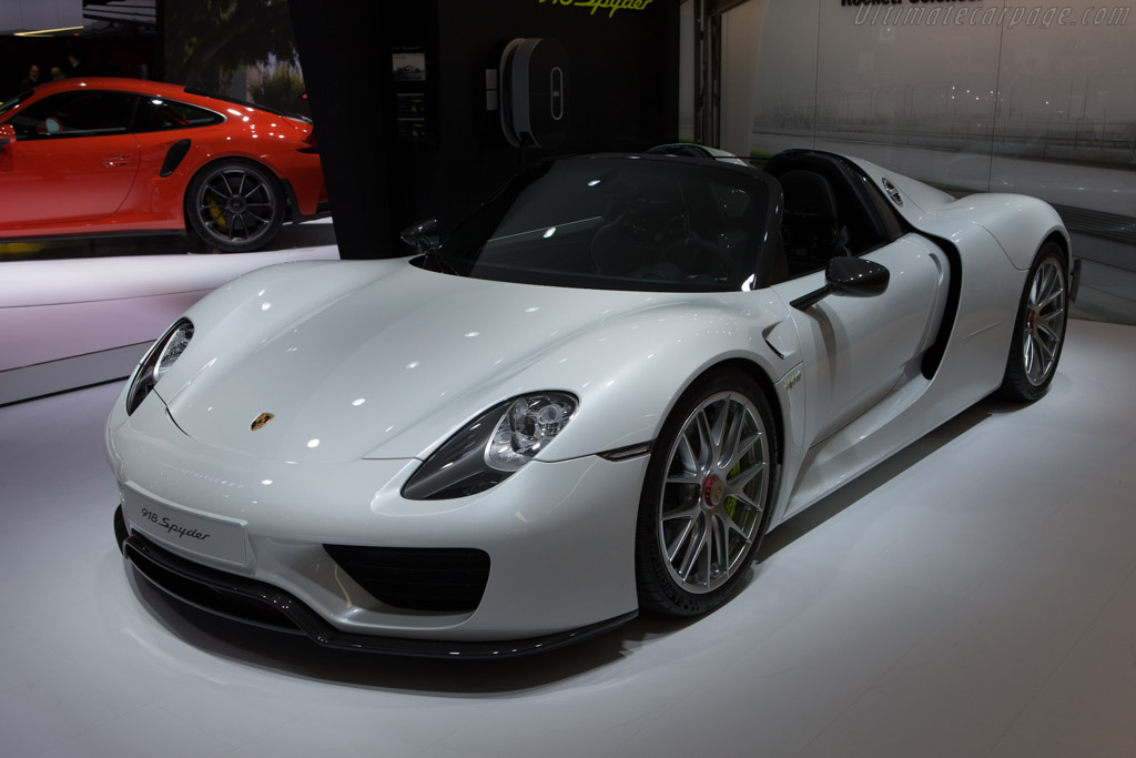 Porsche 918 Spyder   - 2015 Geneva International Motor Show