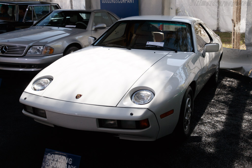 Porsche 928