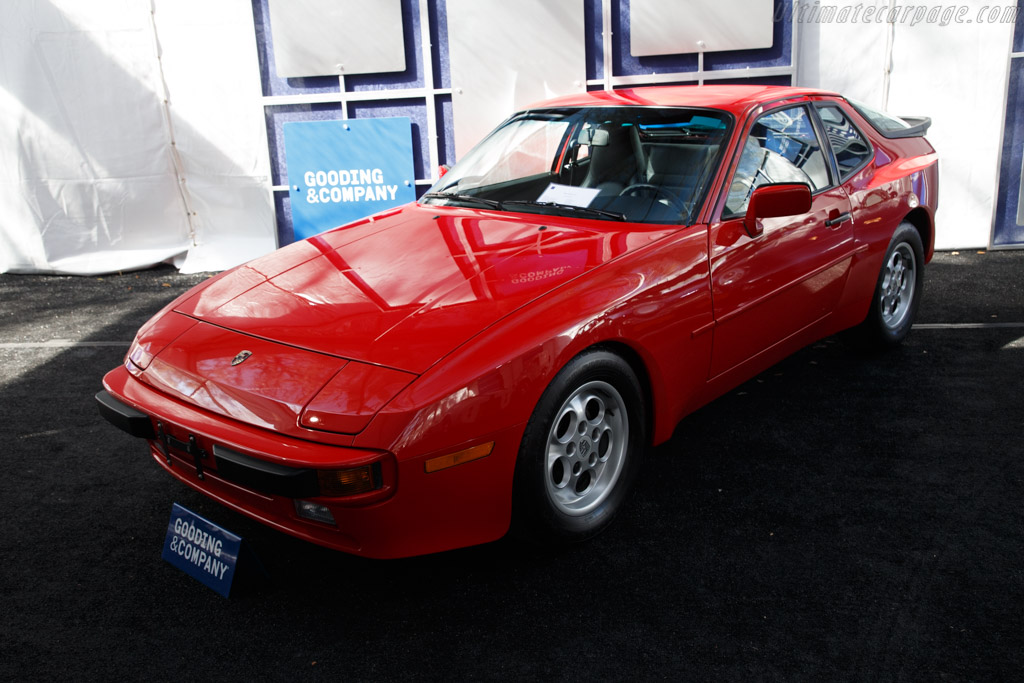 Porsche 944