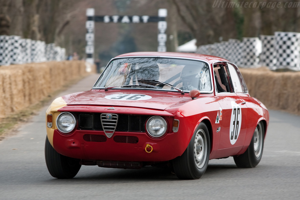 Alfa Romeo Giulia GTA - Chassis: AR613011  - 2010 Goodwood Preview