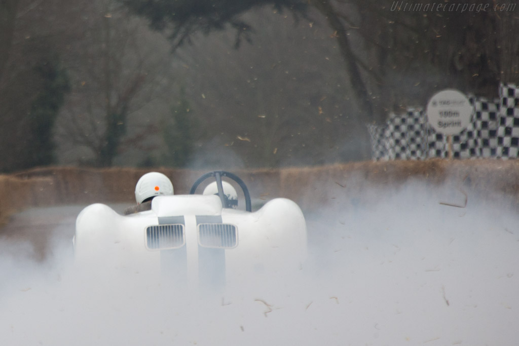 Julian Majzub storms away   - 2012 Goodwood Preview