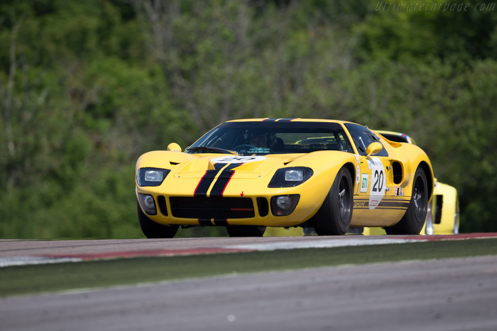 Ford GT40 - Chassis: GT40P/1027 - Driver: Christian Dumolin / Christophe van Riet - 2015 Grand Prix de l'Age d'Or