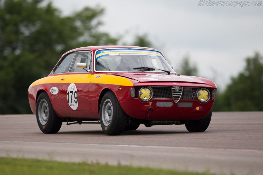 Alfa Romeo Giulia GTA - Chassis: AR613240 - Driver: Dominik Roschmann - 2016 Grand Prix de l'Age d'Or