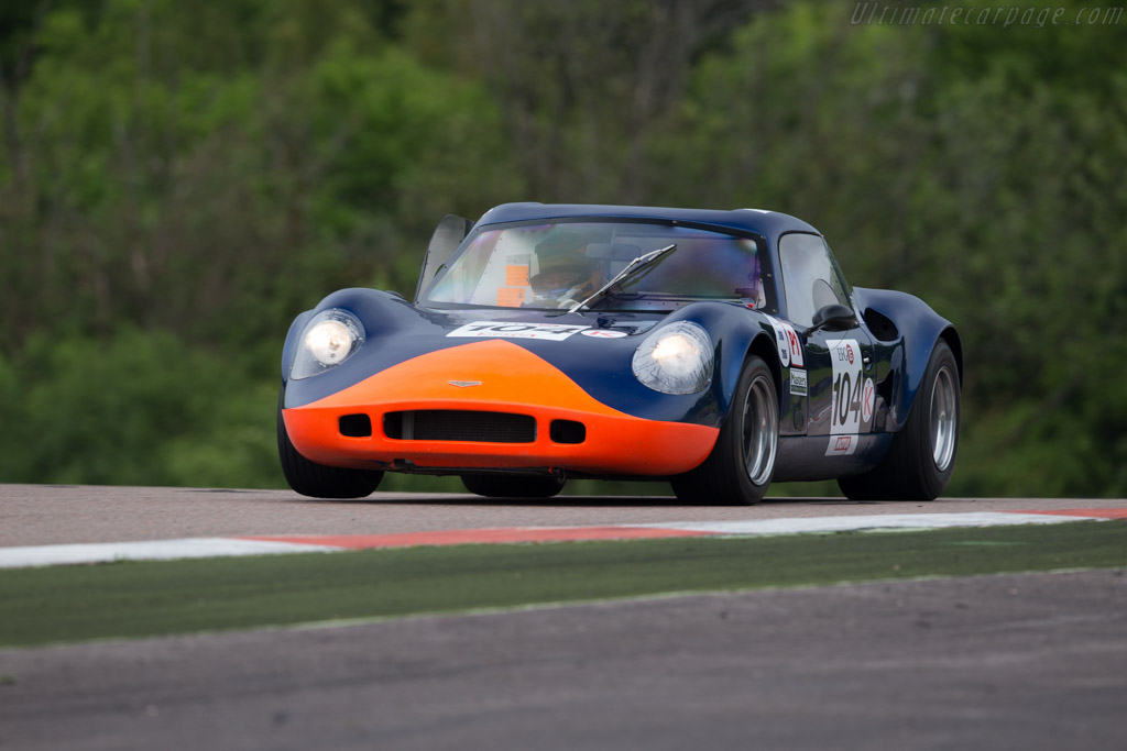 Chevron B8 BMW - Chassis: CH-DBE-57 - Driver: Sandy Watson - 2016 Grand Prix de l'Age d'Or