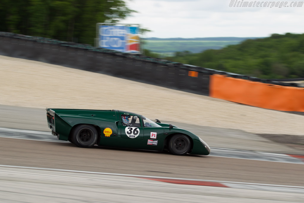 Lola T70 Mk3B Coupe - Chassis: SL76/147 - Driver: David Hart - 2016 Grand Prix de l'Age d'Or