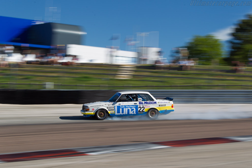Volvo 240 Turbo - Chassis: 240A 403 - Driver: Andrew Beverley - 2017 Grand Prix de l'Age d'Or