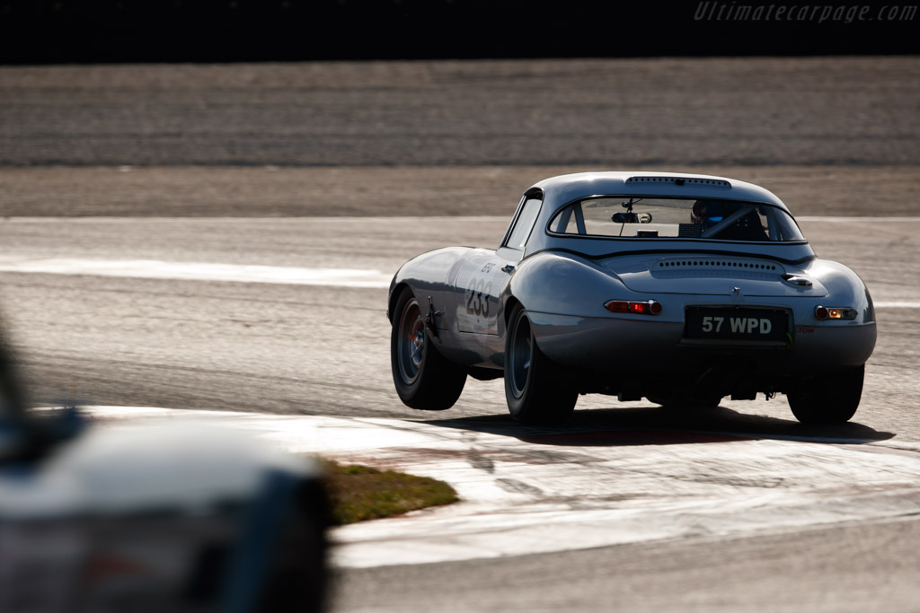 Jaguar E-Type - Chassis: 879230 - Driver: Jon Minshaw - 2019 Grand Prix de l'Age d'Or