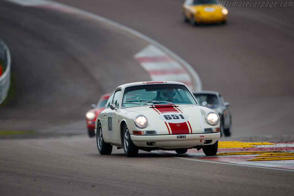 Porsche 911  - Driver: Mark Bates / James Bates - 2024 Grand Prix de l'Age d'Or