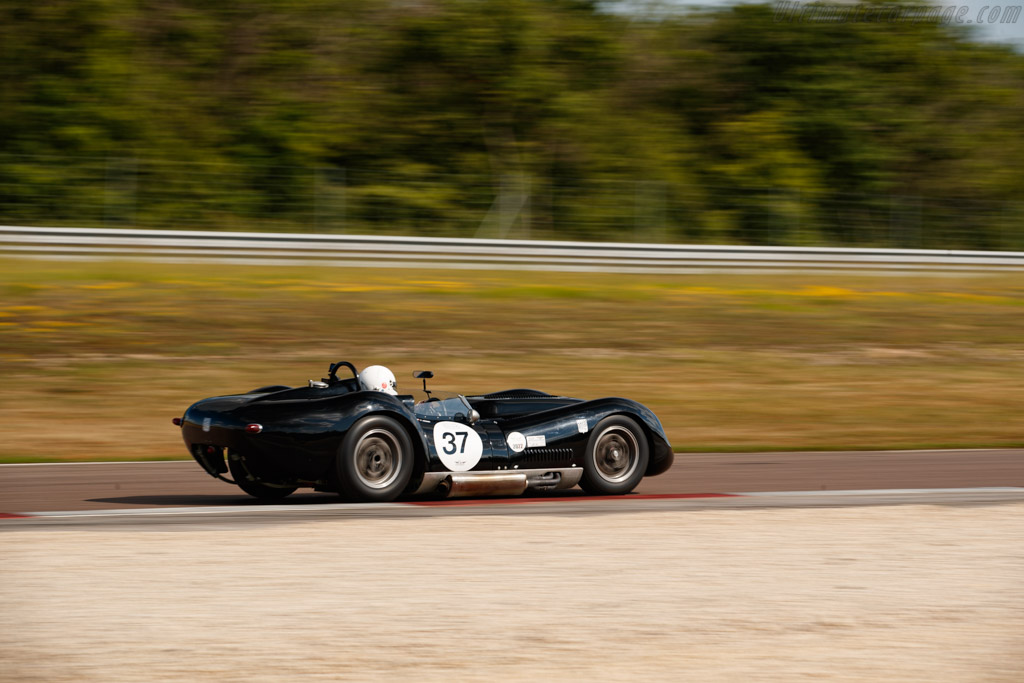 Lister Knobbly Chevrolet  - Driver: Yvan Mahe - 2022 Grand Prix de l'Age d'Or