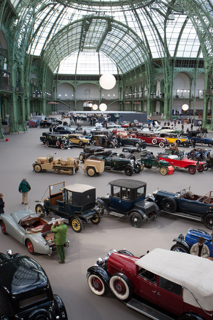 Welcome to the Grand Palais   - 2013 Retromobile