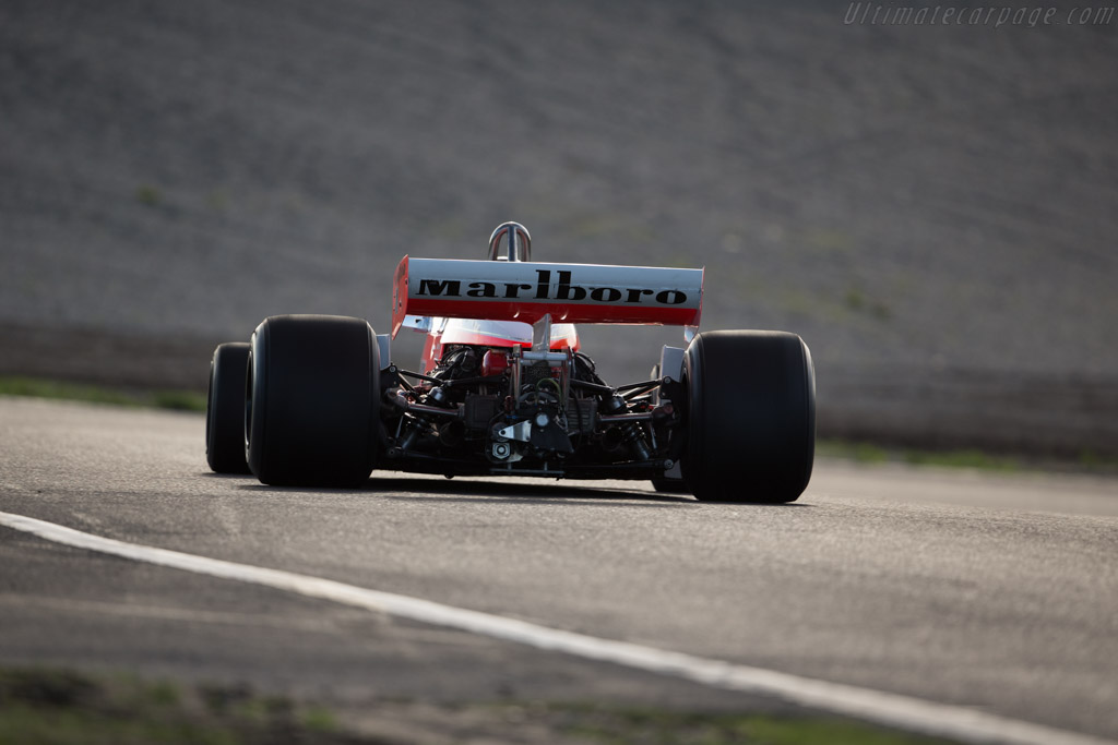 McLaren M26 Cosworth - Chassis: M26-1 - Driver: Frank Lyons - 2015 Historic Grand Prix Zandvoort