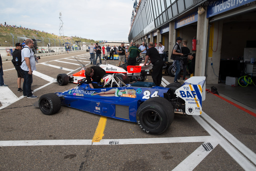 Hesketh 308E Cosworth - Chassis: 308E / 1 - Driver: Michael Lyons - 2016 Historic Grand Prix Zandvoort