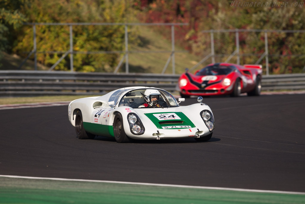 Porsche 910 - Chassis: 910-005 - Driver: Uwe Bruschnik - 2017 Hungaroring Classic