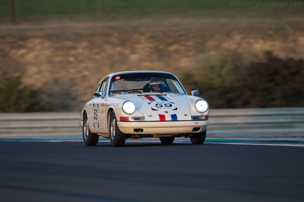 Porsche 911  - Driver: David Huxley / Nigel Greensall - 2017 Hungaroring Classic