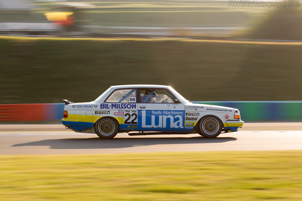 Volvo 240 Turbo - Chassis: 240A 403 - Driver: Andrew Beverley - 2017 Hungaroring Classic