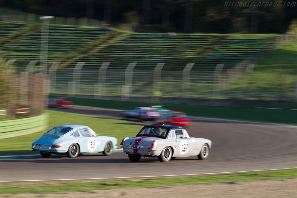 MG B - Chassis: GHN3/21225 - Driver: Malik Kinde / Julien Lemeille - 2016 Imola Classic