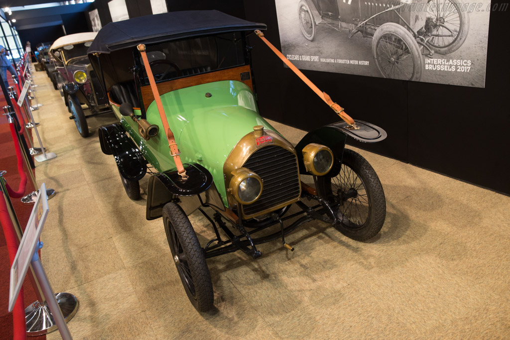 Peugeot BéBé   - 2017 Interclassics Brussels