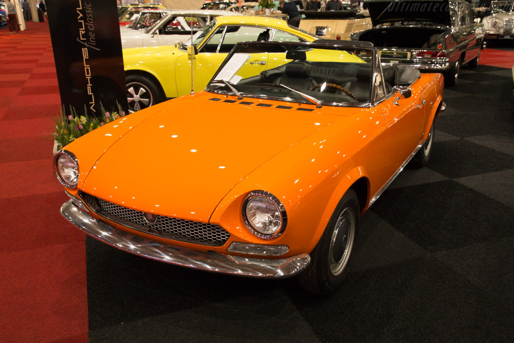 Fiat 124 Spider   - 2018 Interclassics Maastricht