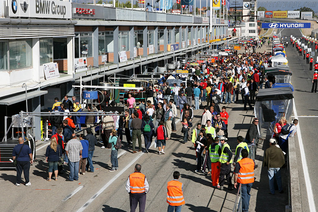 The Pit Walk   - 2006 Le Mans Series Jarama 1000 km