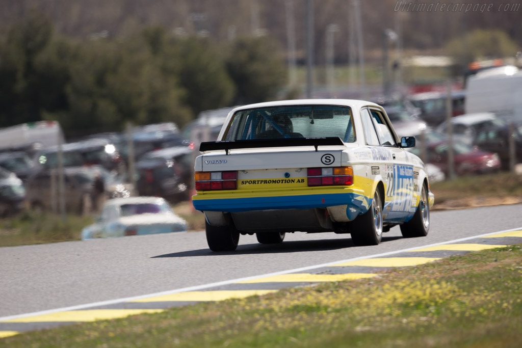 Volvo 240 Turbo - Chassis: 240A 403 - Driver: Andrew Beverley - 2016 Jarama Classic