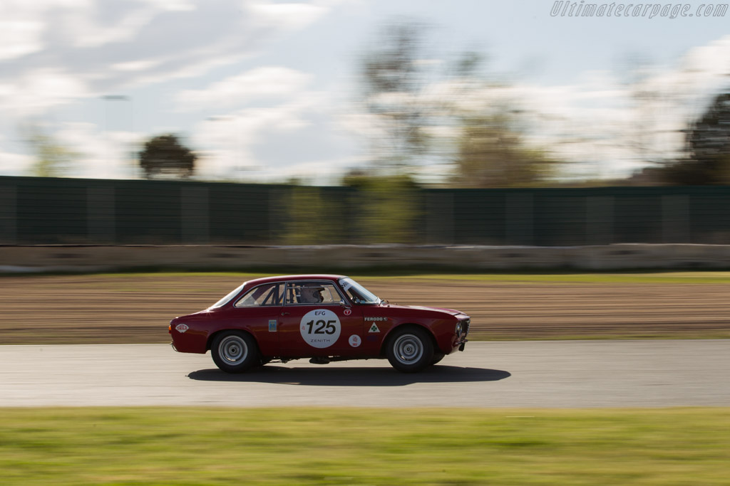 Alfa Romeo Giulia GTA - Chassis: AR613821 - Driver: Eric Everard / Raphaël de Borman - 2017 Jarama Classic