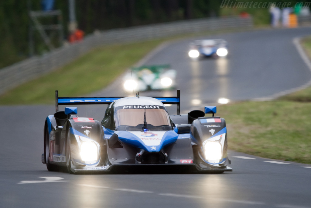 Loose hatch - Chassis: 908-07  - 2009 24 Hours of Le Mans